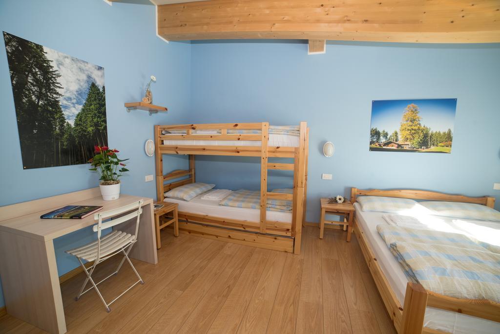 Hostel L'Ost - Ostello di Grumes Eksteriør bilde