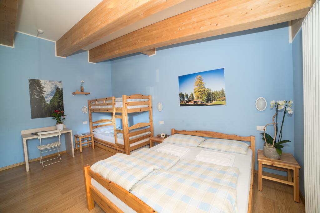 Hostel L'Ost - Ostello di Grumes Eksteriør bilde