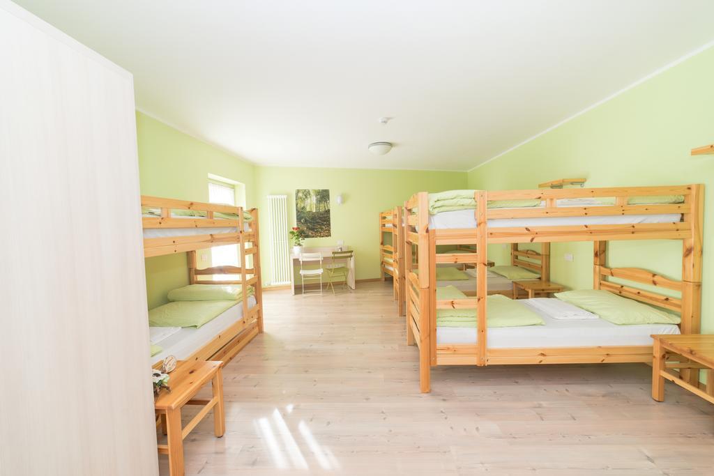 Hostel L'Ost - Ostello di Grumes Eksteriør bilde